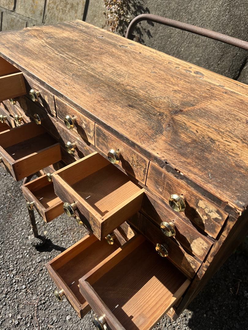 水屋箪笥 昭和初期 ガラス扉 キャビネット 引き出し三杯 昭和レトロ風