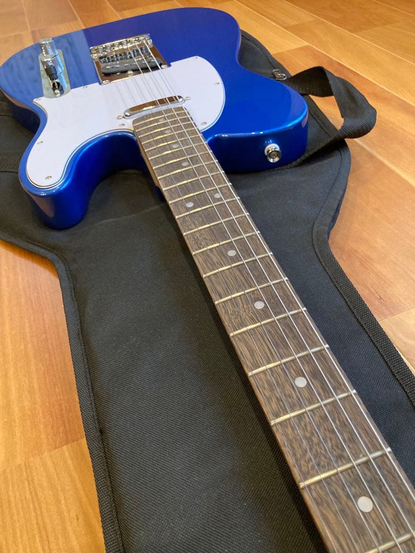 Squier Telecaster 青 ギターケース付き