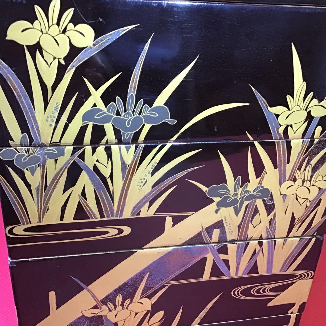 金銀蒔絵 「燕子花」重箱 明治期. Z4