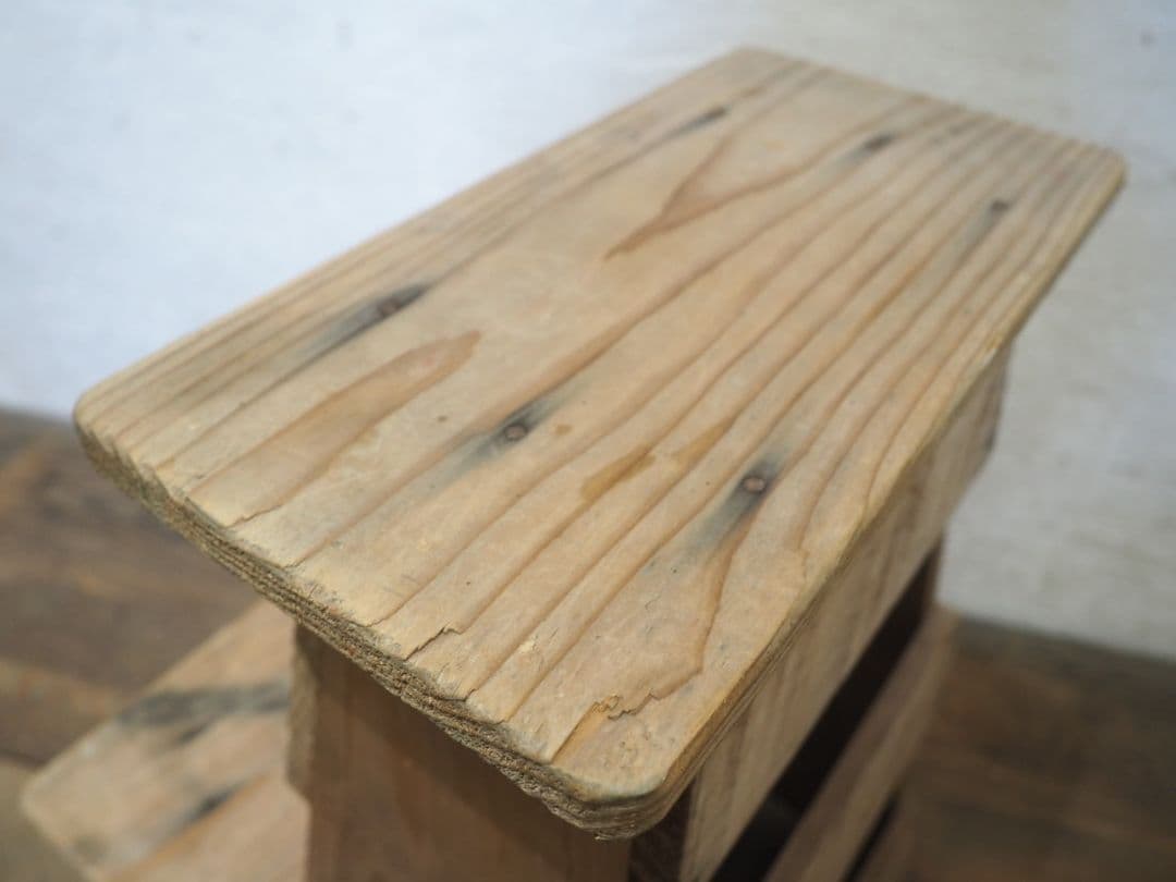 1087 踏み台 飾り棚 展示台 陳列台 古家具 古道具 レトロ ステップ