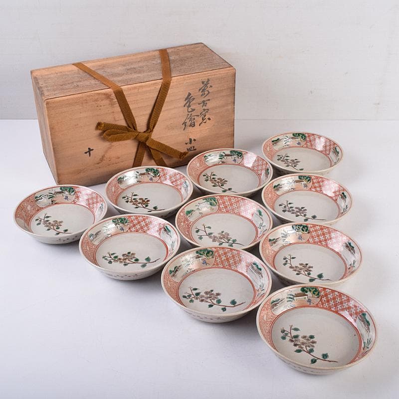 萬古焼　陶華園造　色絵　窓絵　山水人物花文　小皿　十客　共箱　M　R8897 萬古焼 陶華園造 色絵 窓絵 山水人物花文 小皿 十客 共