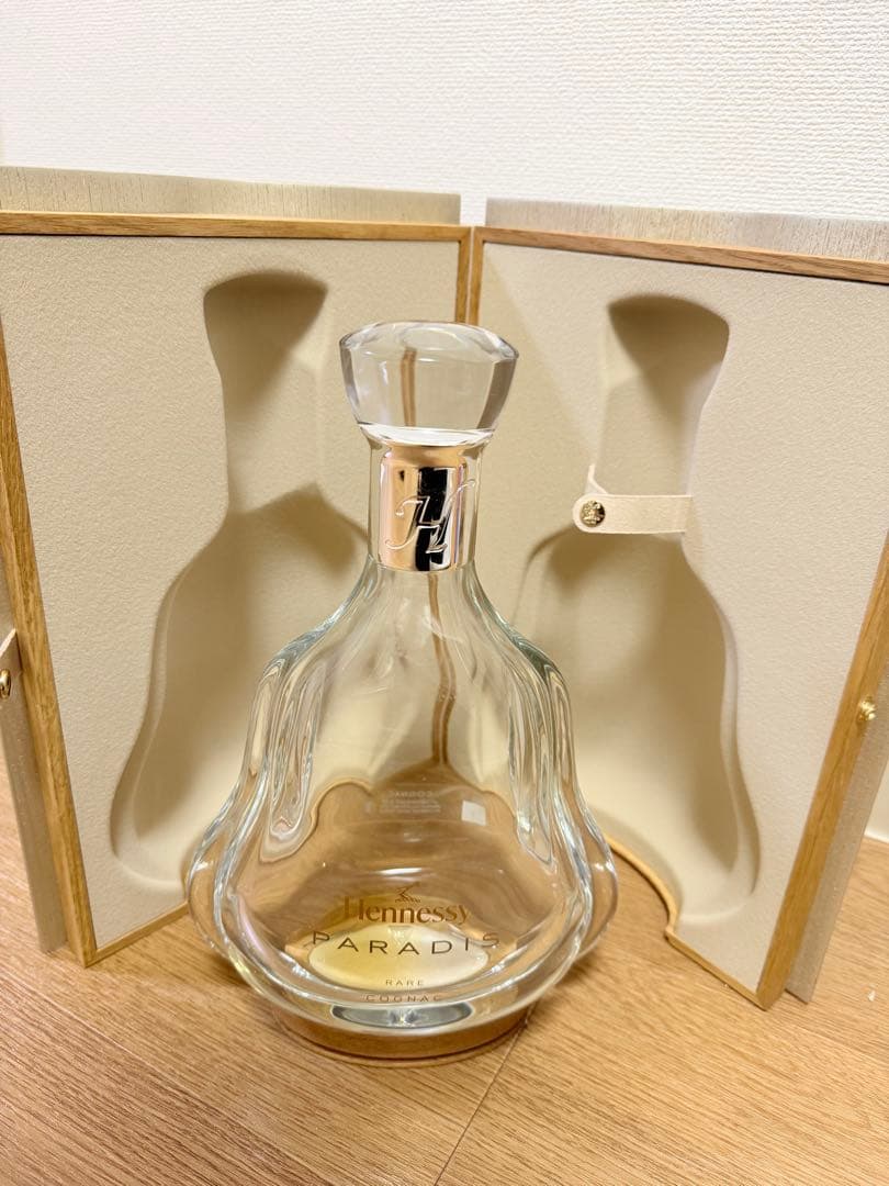 Hennessy Paradise ブランデー 空瓶 箱付き - メルカリ