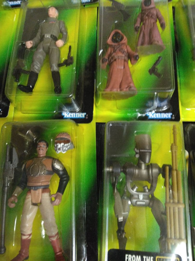 大量放出！　スターウォーズ　旧シリーズ　フィギュア26体セット　未開封品