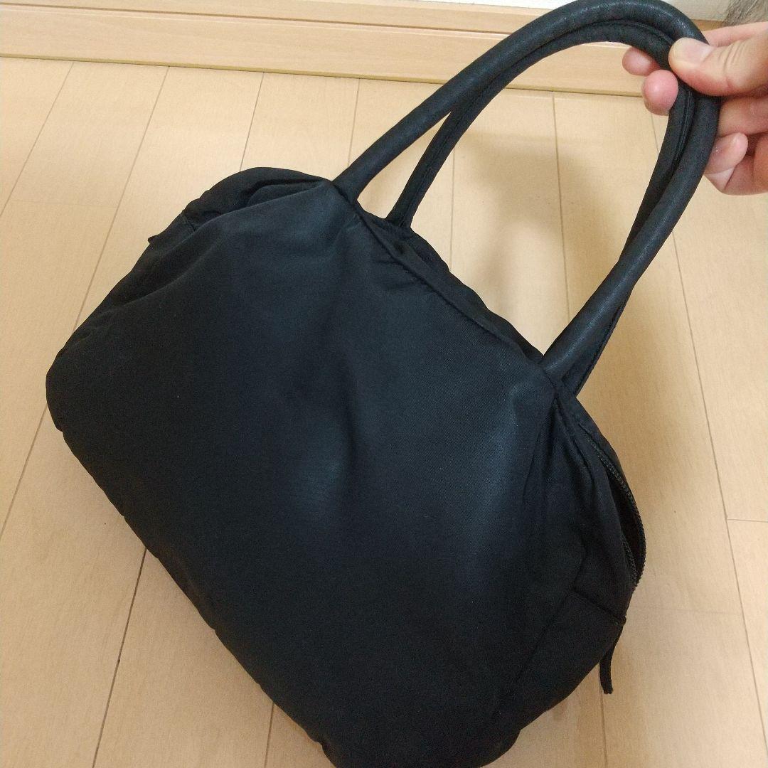PRADA ブラック ハンドバッグ