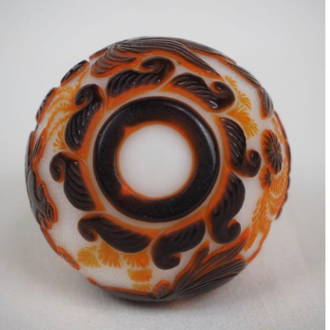 送料無料 色被せガラス 細密彫刻ガラス小瓶 中国古玩骨董 高さ5.8cm