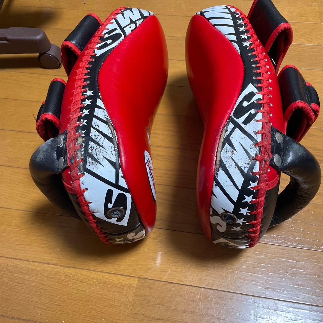 TWINS SPECIAL キックミット 黒/赤