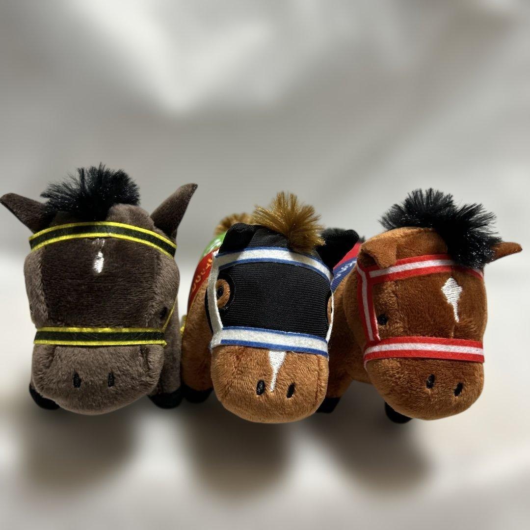 サラブレッドコレクション競走馬マスコットボールチェーン付き3体
