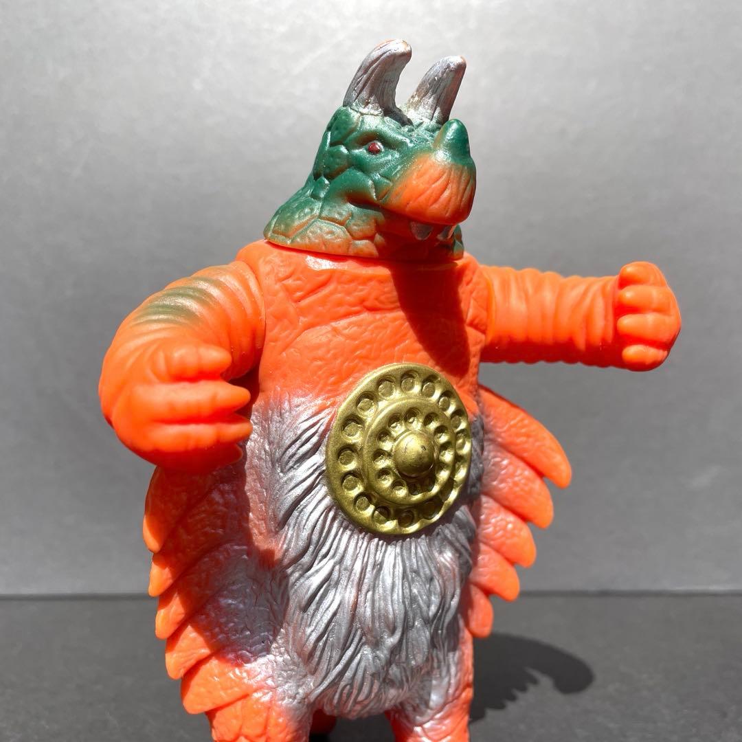 し*ん様 ウルトラマンエース シルバー仮面 ライオン丸 パチ ソフビ 未