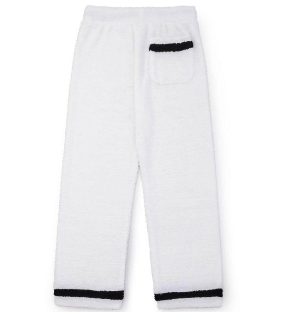 新品未開封】FLUFFY ZIP HOOD SET UP / WH タレントグッズ