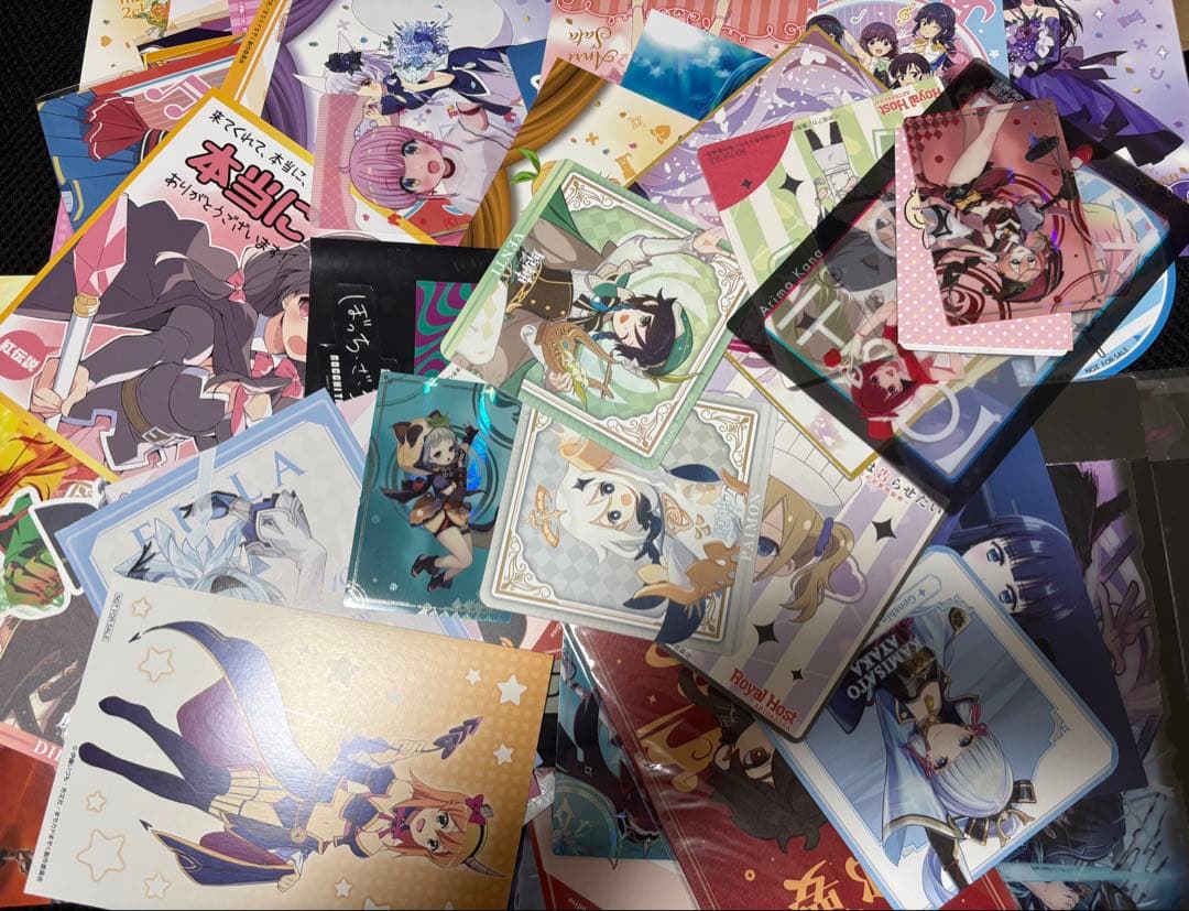 キャラクターグッズ 紙類、カード、プライズ、原画、ポスター 約200点まとめ売り