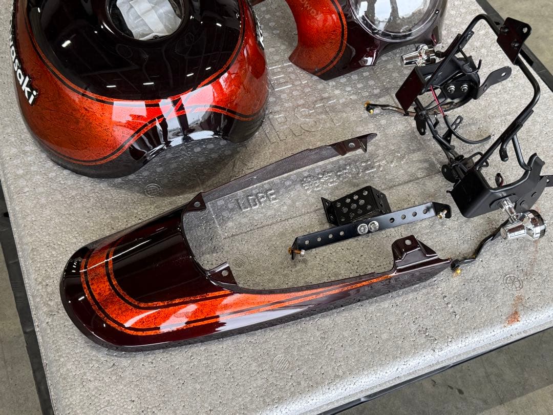 Z900RS カフェレーサー 外装セットタンクアッパーカウル火の玉