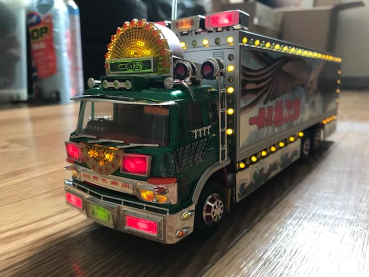 バンダイ トラック野郎 度胸一番星 32/1 ラジオコントロールカー