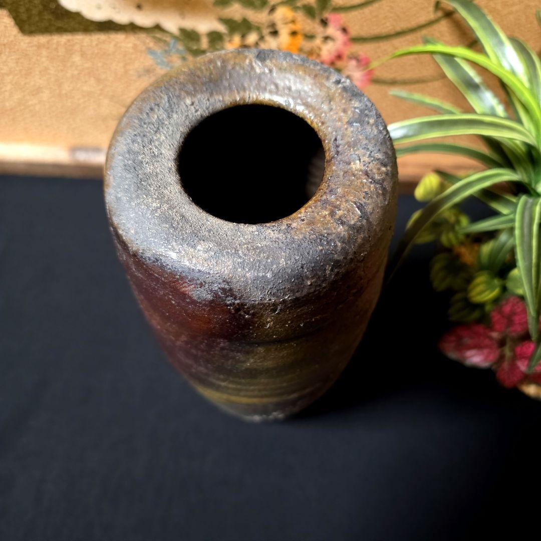 備前焼　伊勢崎 陽山　岡山県重要無形文化財保持者　花生　花瓶