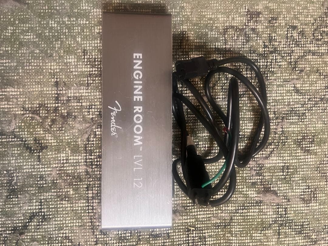 Fender ENGINE ROOM LVL 12 パワーサプライ - メルカリ