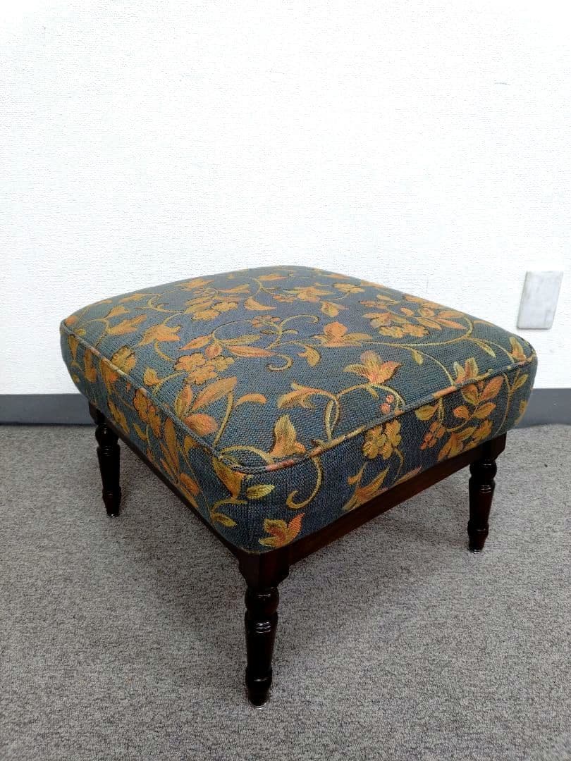 ヴィンテージ カリモク コロニアルシリーズ オットマン スツール