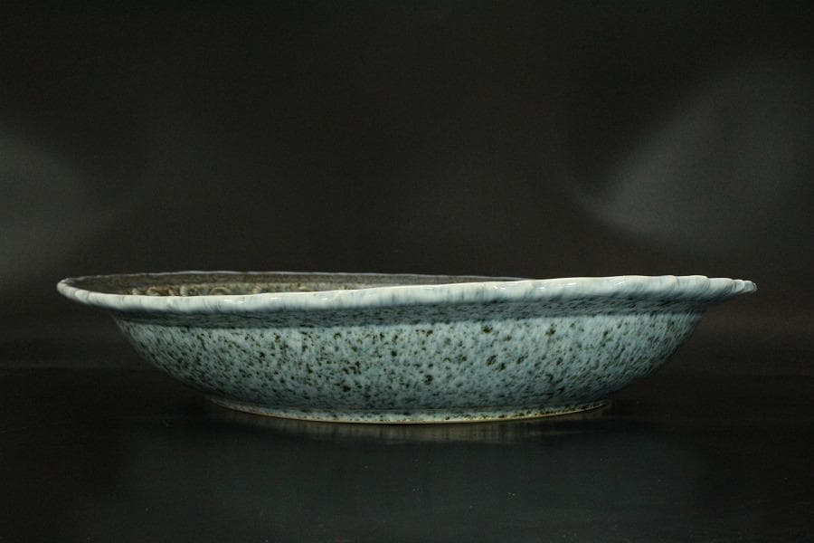 中国美術 纏枝蓮花貼 青華折口皿 φ47cm 美品(ZE727) - メルカリ