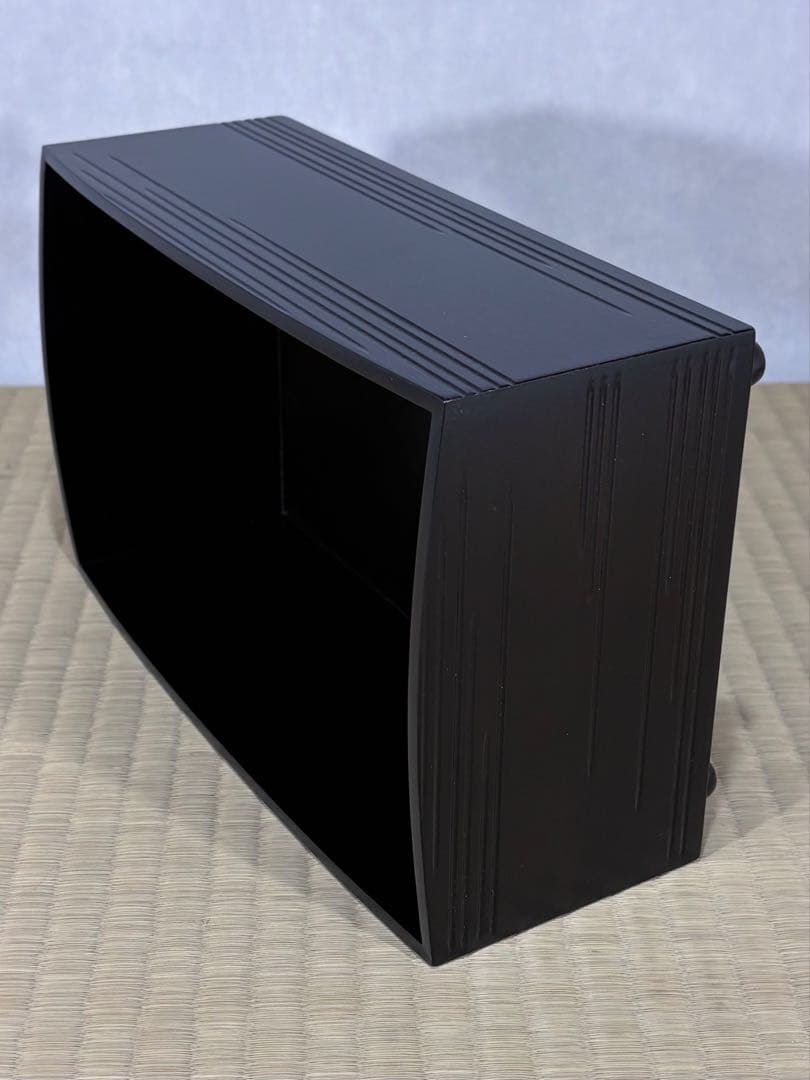 中谷秀斎造 如心斎好写 黒一閑粒足 煙草盆