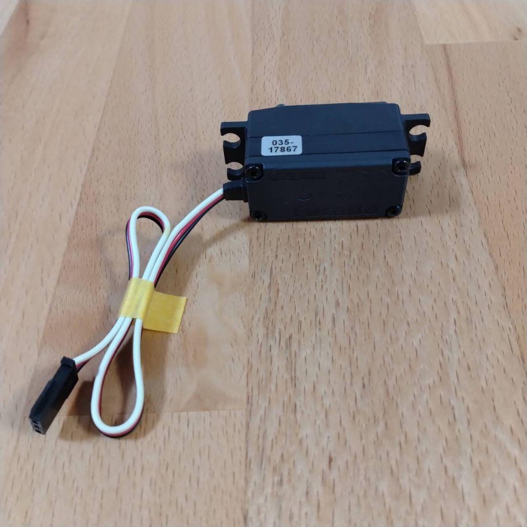 【7/5〜お値下げ】フタバ　サーボ　S9570SV　タイヤセット