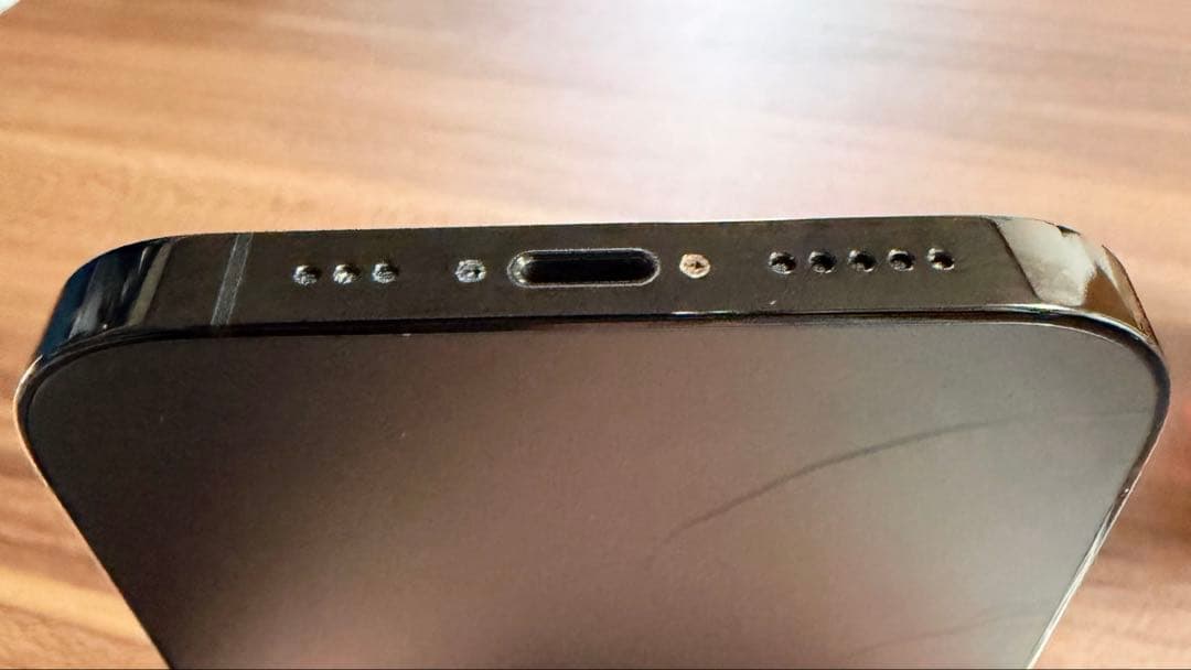 iPhone14pro 128GB 背面割れ　ブラック