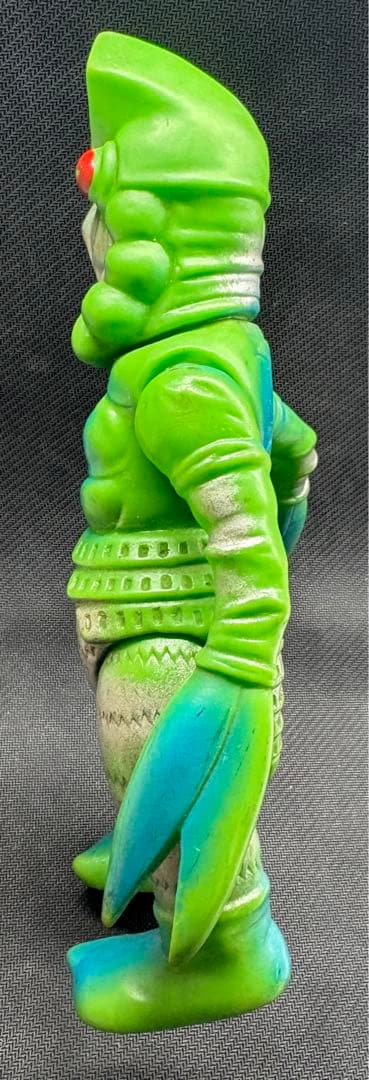 レトロ バルタン星人 ブルマァク 当時もの ソフビ - 特撮オンライン