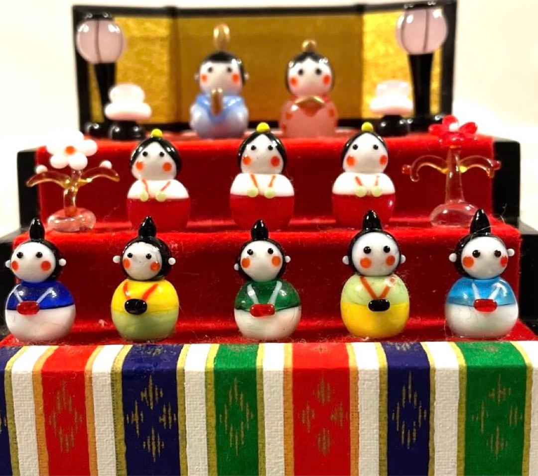 春の豆雛三段飾りガラス細工ミニチュア 春の豆雛三段飾り ガラス細工