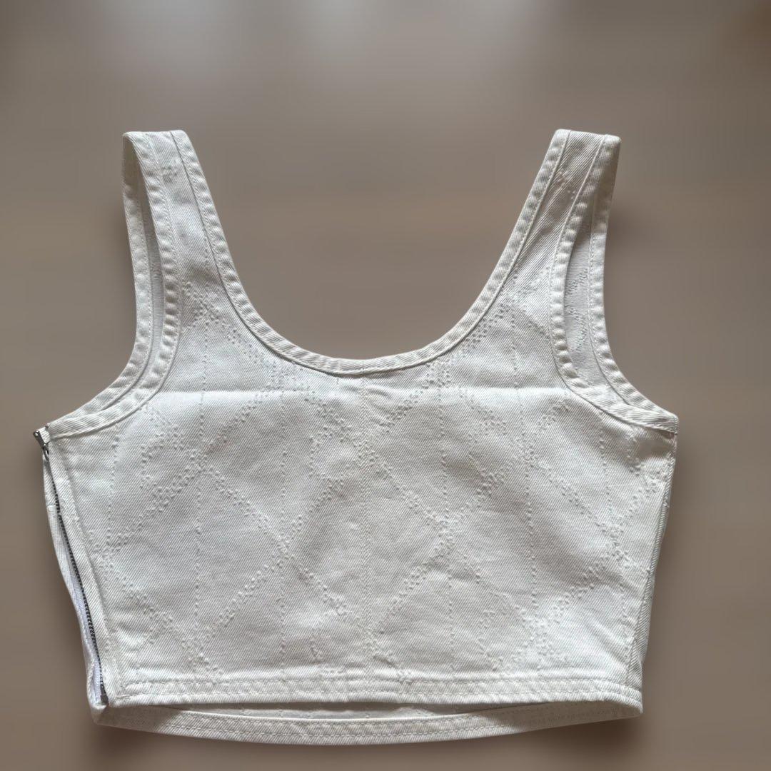 未使用☆ck カルバンクライン　タンクトップ オーバークロップドタンクトップ