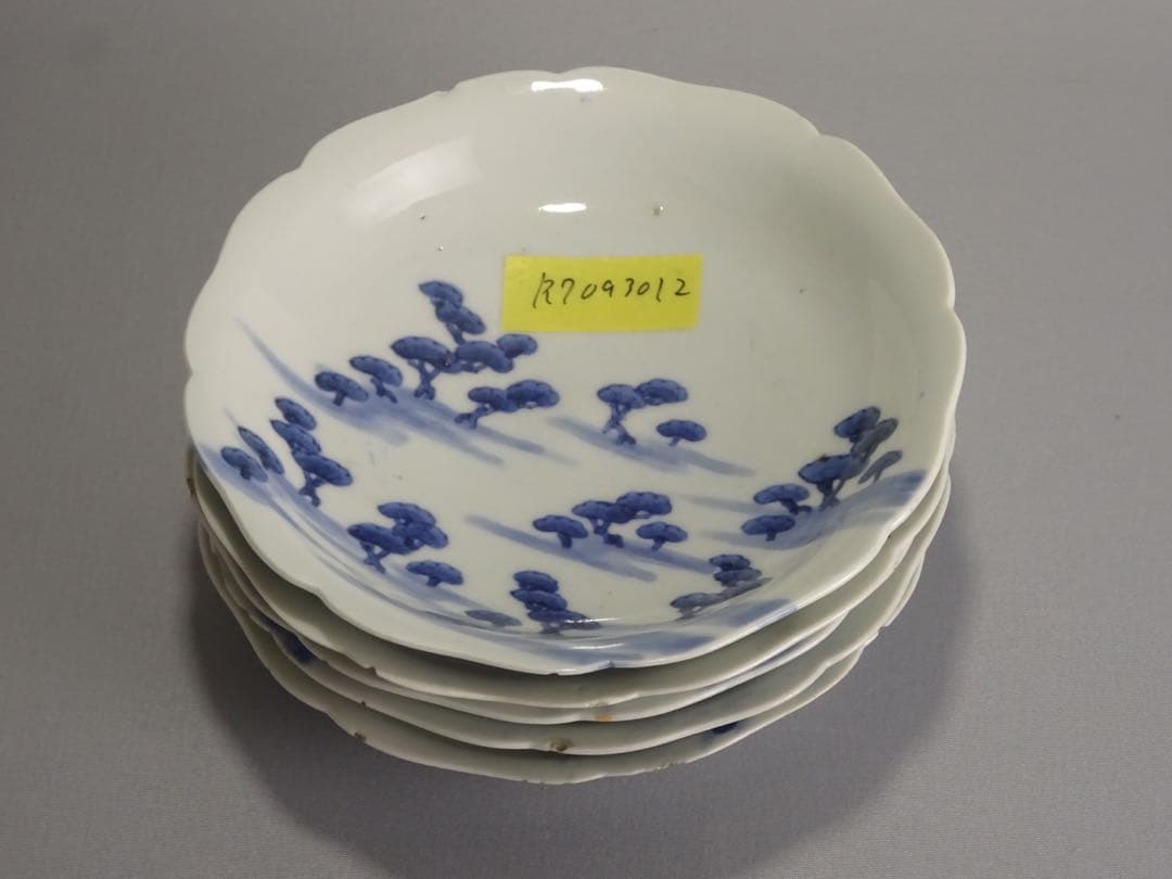 江戸時代 前期 古伊万里 藍九谷様式 染付 松林文 輪花形 皿 5