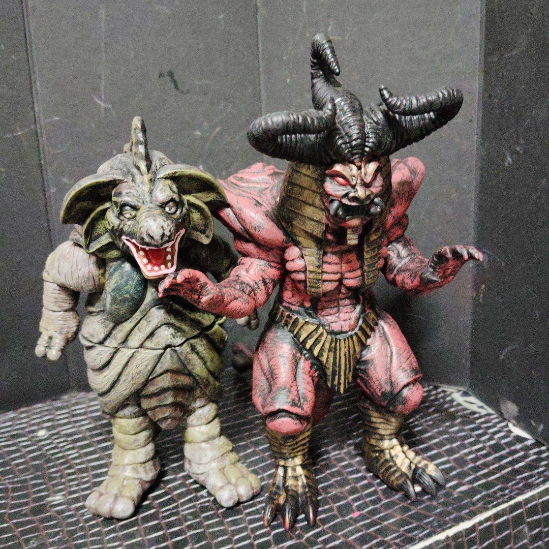 上野淳子ウルトラ怪獣旧型ソフビ確認画像