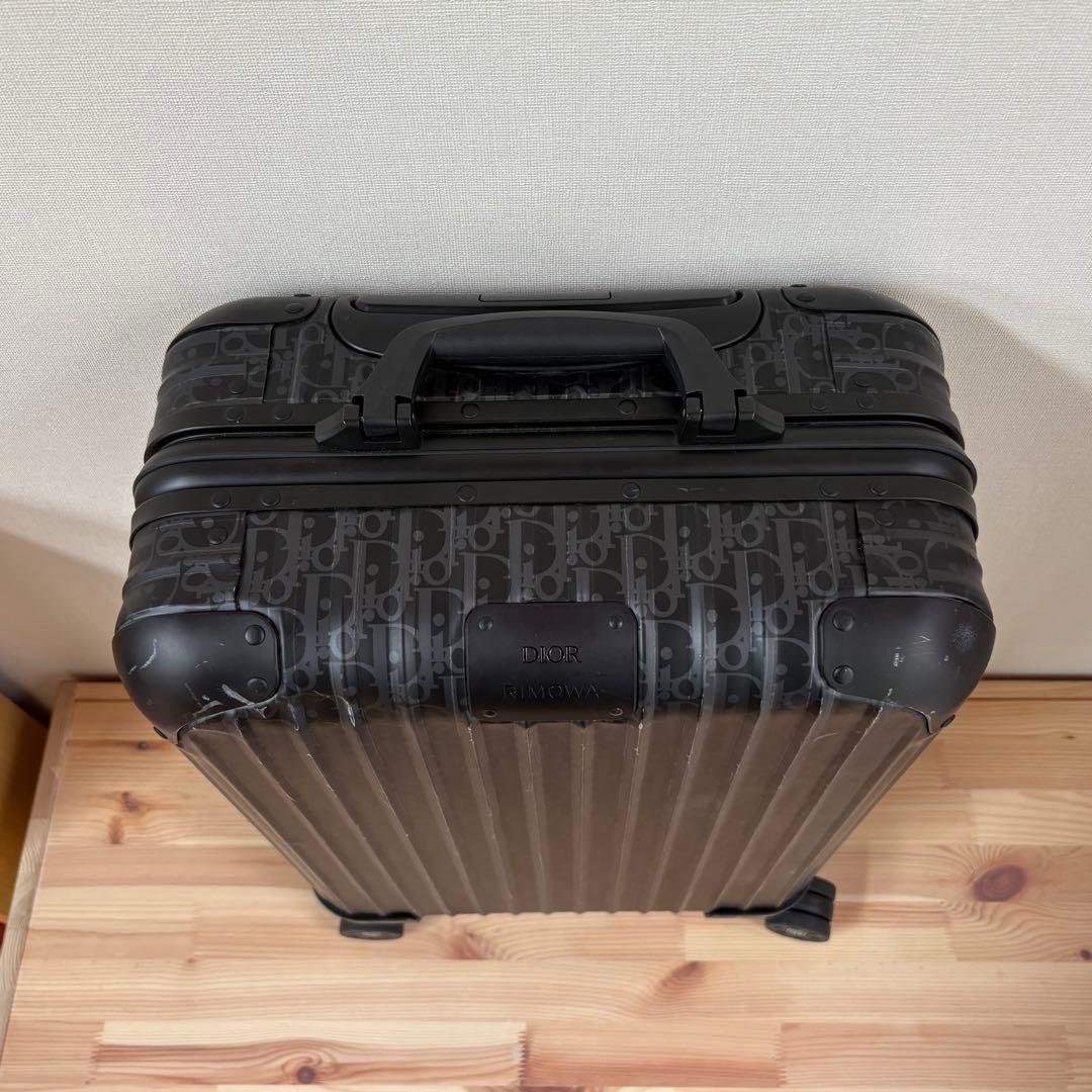 RIMOWA リモワ SALSA 63L 4輪 M ブルーグロス 青色 Amazon | RIMOWA