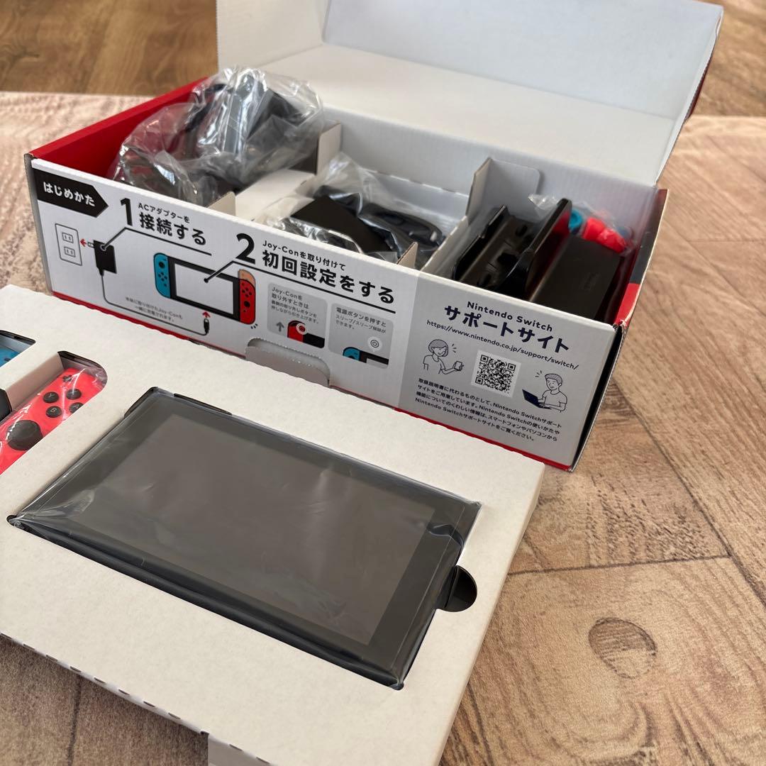 Nintendo Switch 赤/青 Joy-Con 本体