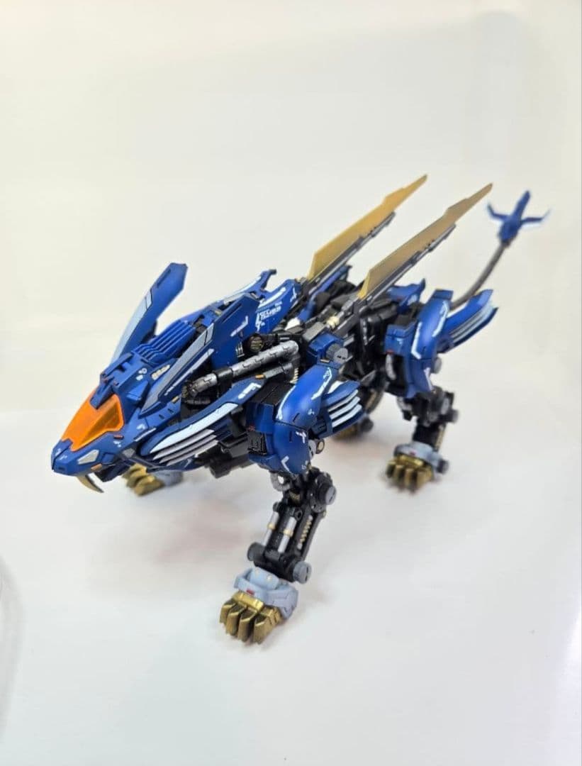 完成品　REALIZE MODEL RMZ-001 ブレードライガー