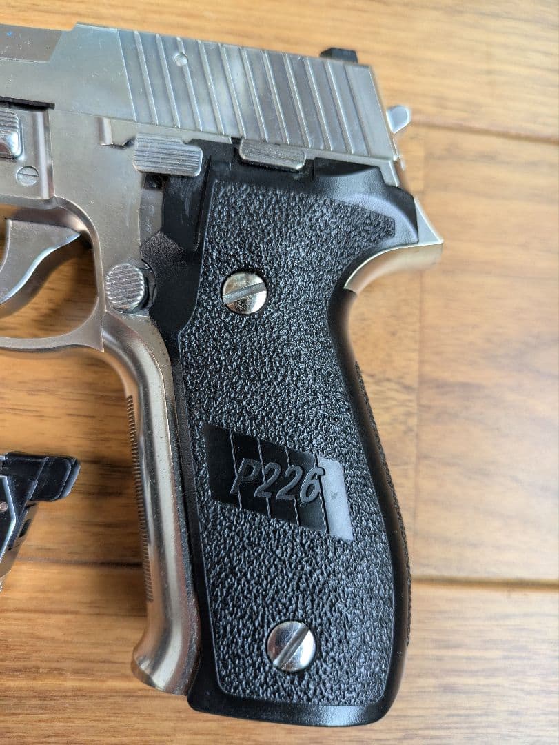 東京マルイ SIG SAUER P226 ハンドガン ステンレス