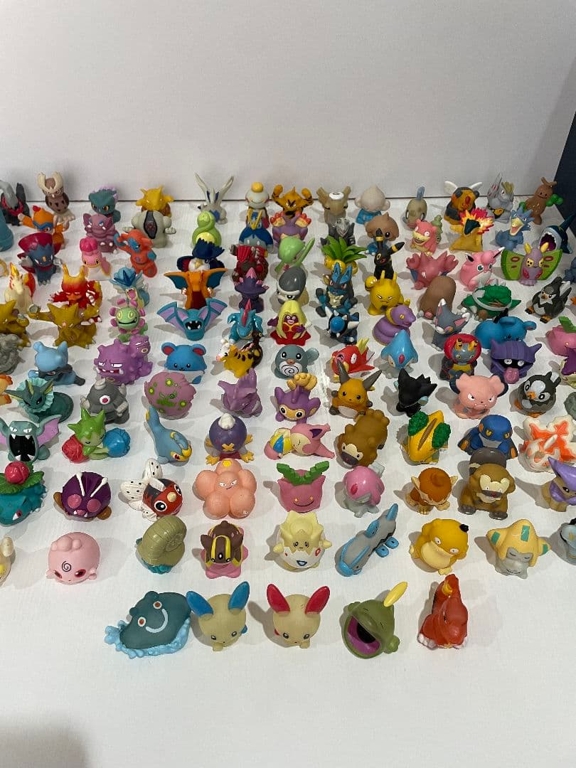 ポケモン指人形 まとめ売り 147体 （クリア5体入り）