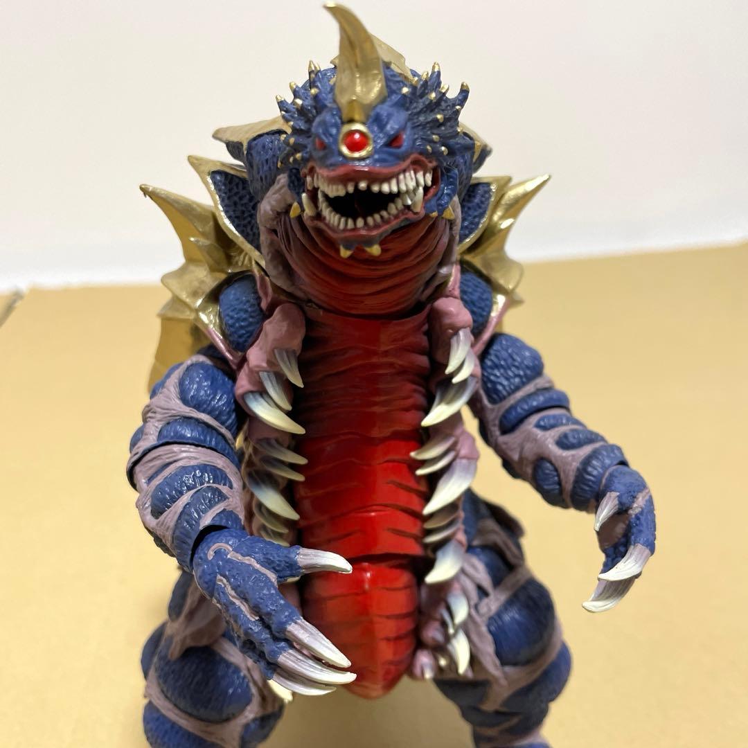 S.H.Figuarts キングオブモンス　フィギュアーツ　ウルトラマン　ガイア