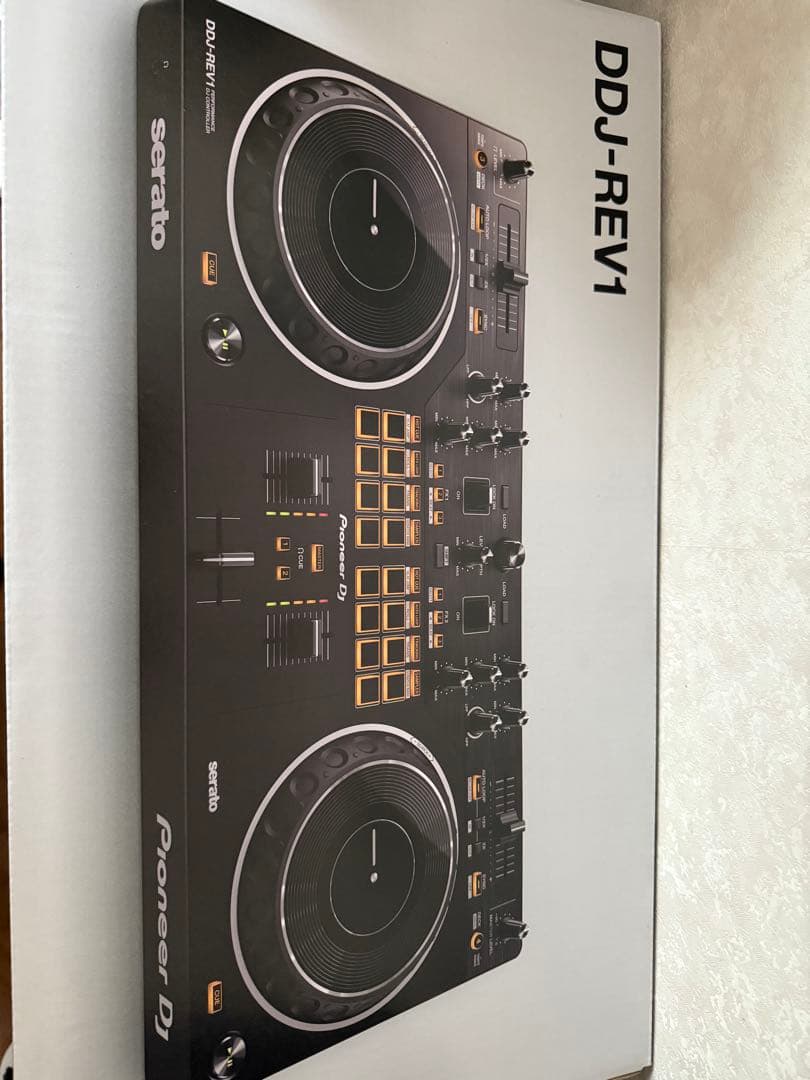 Pioneer DDJ-REV1 DJコントローラー