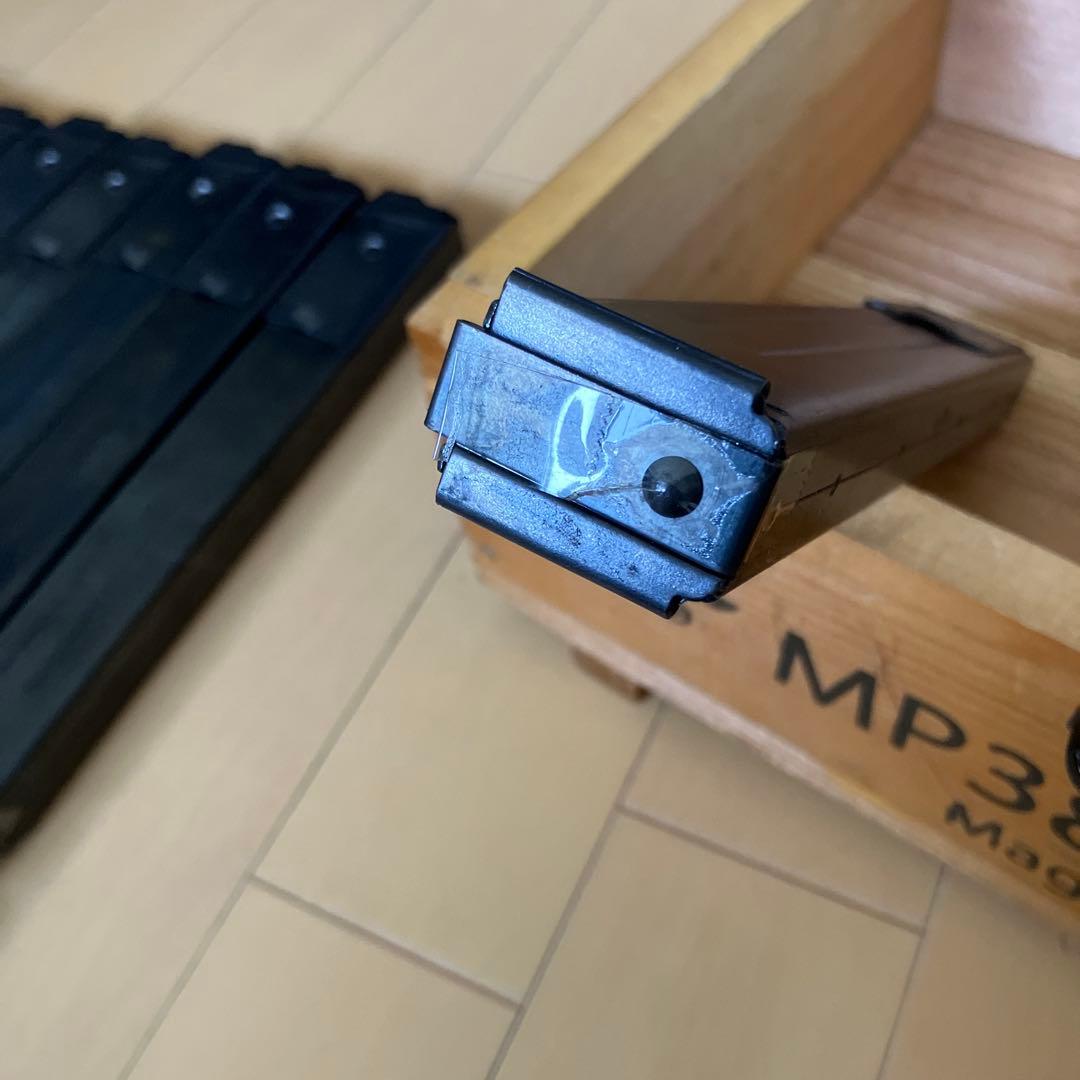 ドイツ軍 MP38 u 40 予備マガジンケース ダミーマガジン18本入り