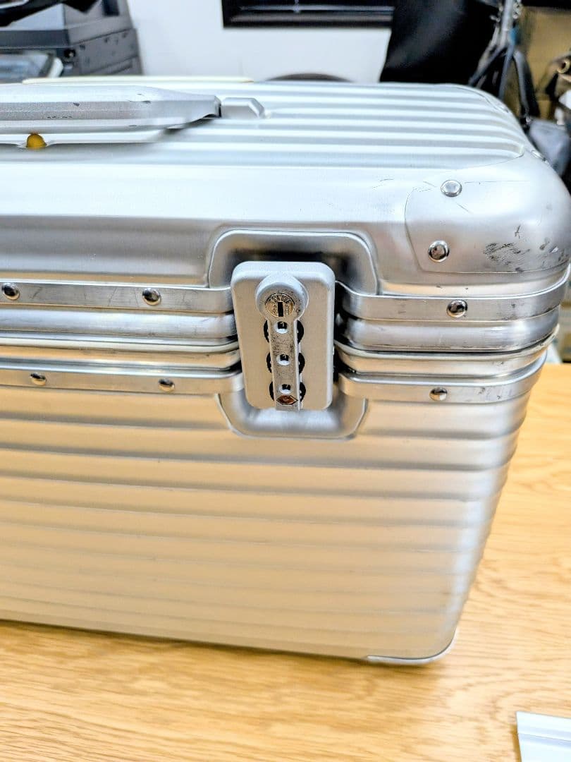 リモワパイロット37Lタスロック RIMOWA リモワ パイロット スーツ