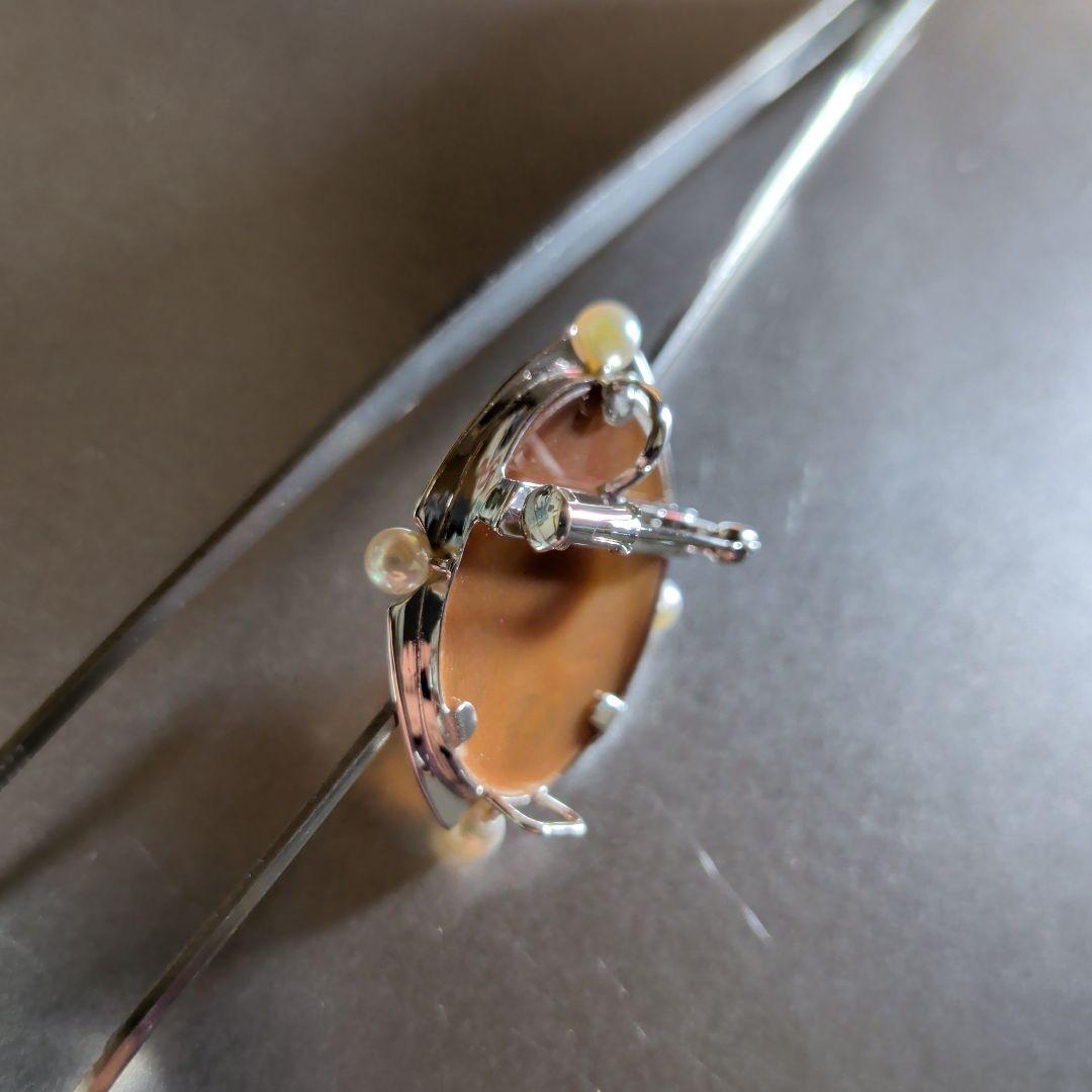 ブローチ ペンダントトップ 2way K18 K14 WG シェルカメオ 真珠 - メルカリ