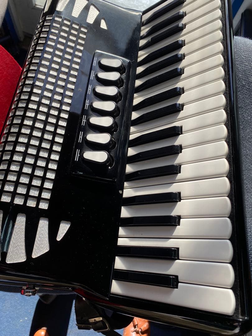 EXCELSIOR アコーディオン 1296デモ機状態37鍵盤、工房推奨アコ