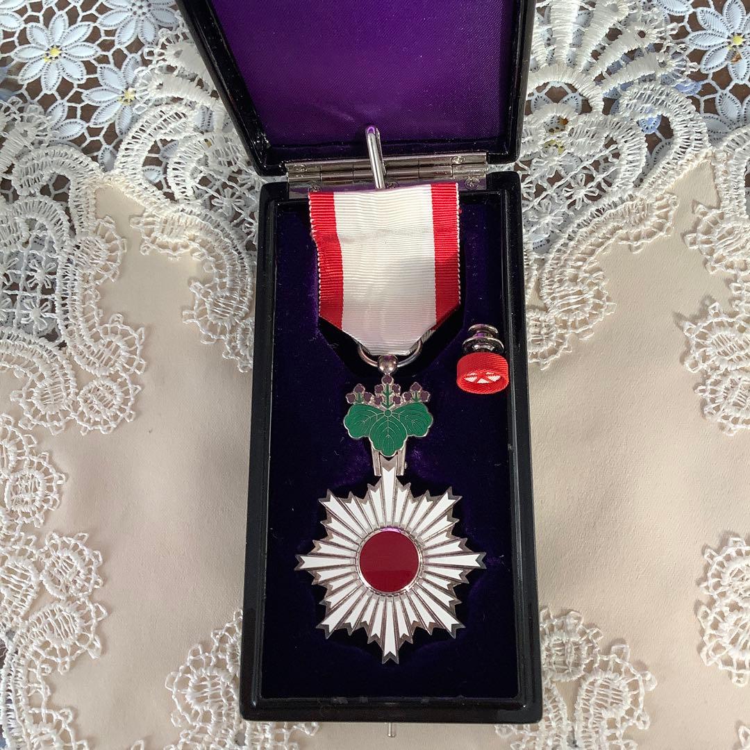 勲六等単光旭日章 勲章 - メルカリ