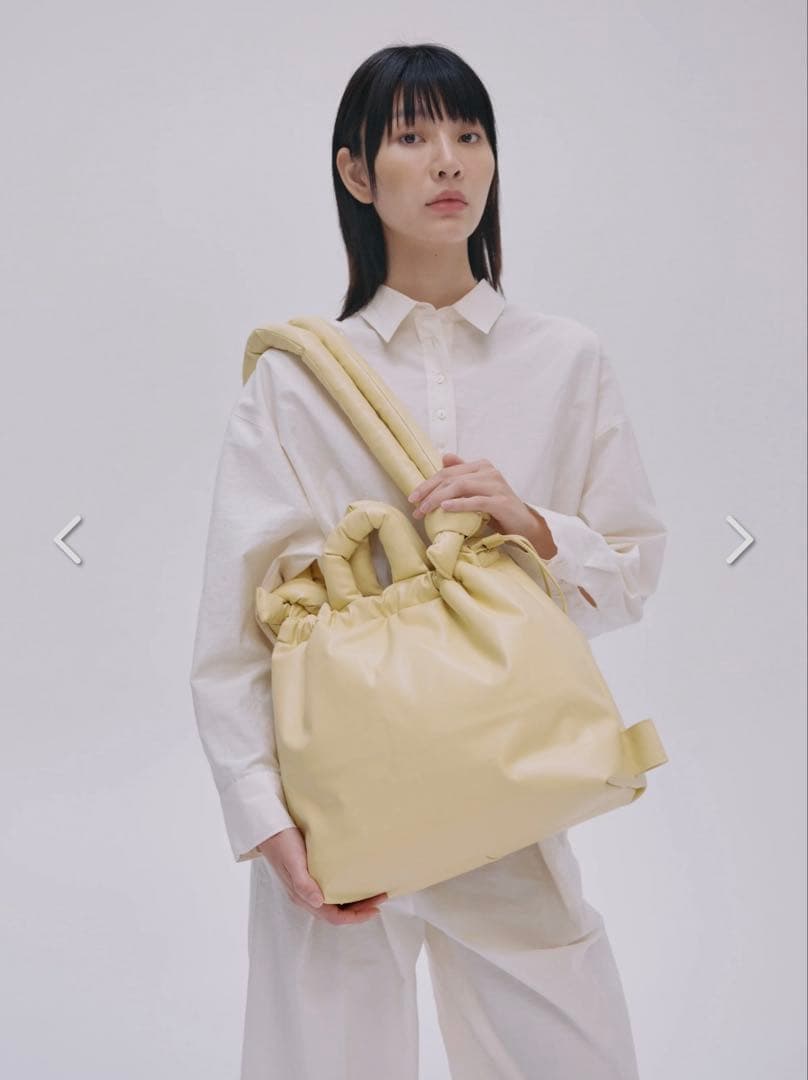 OLEND バターイエロー ショルダーバッグ