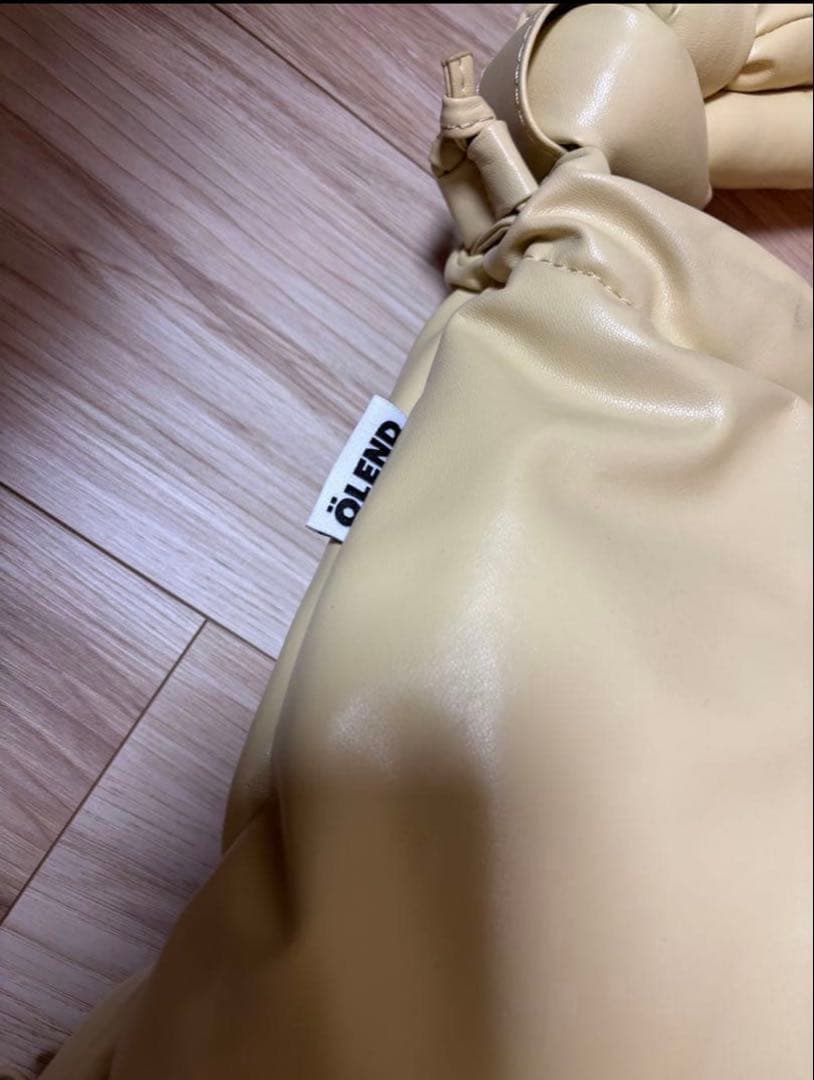 OLEND バターイエロー ショルダーバッグ