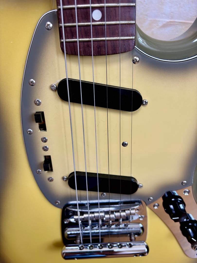 Fender Mustang Japan エレキ レアカラーの希少品♡未使用 楽器・機材