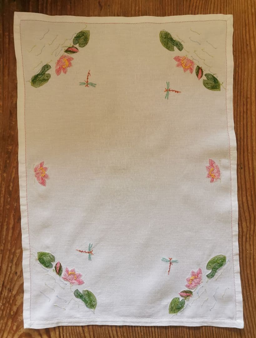 安い アンティークフランス 水蓮の花咲く池と蜻蛉の細やかな手刺繍