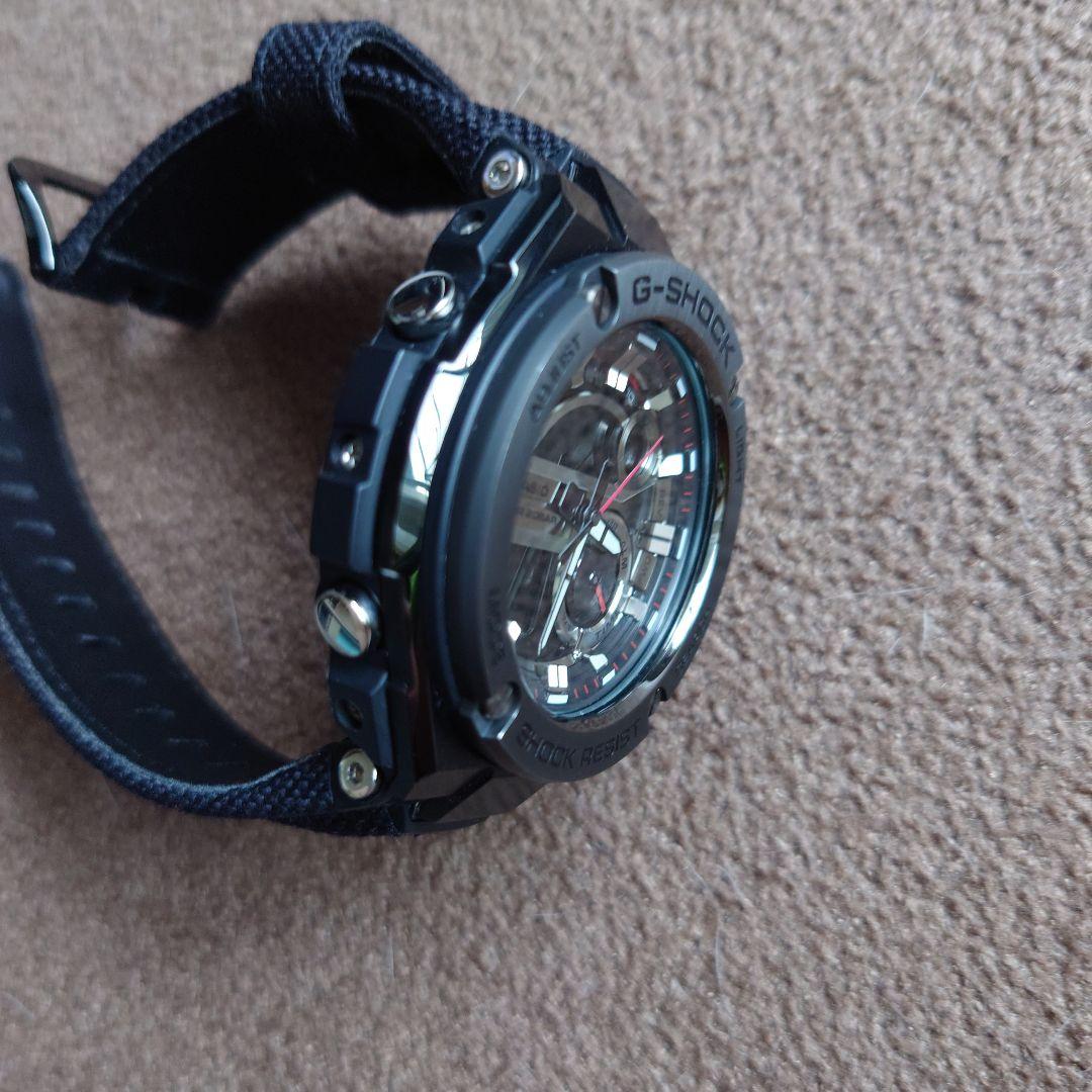 カ*き様 美品　G-SHOCK GST-210B 海外モデル