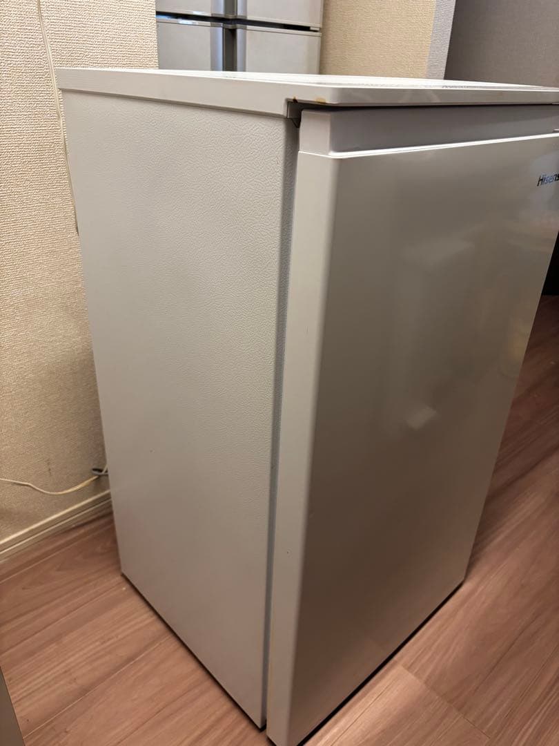 【Hisence】ハイセンス 61L冷凍庫 HF-A61W