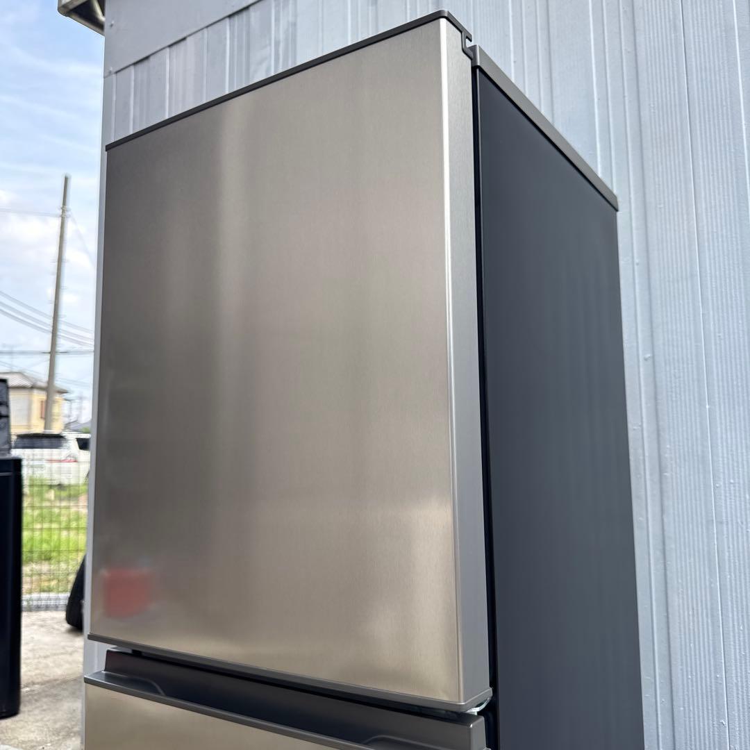 ほぼ未使用 2023年製 AQUA 冷蔵庫 幅49.5cm /135L /2ドア