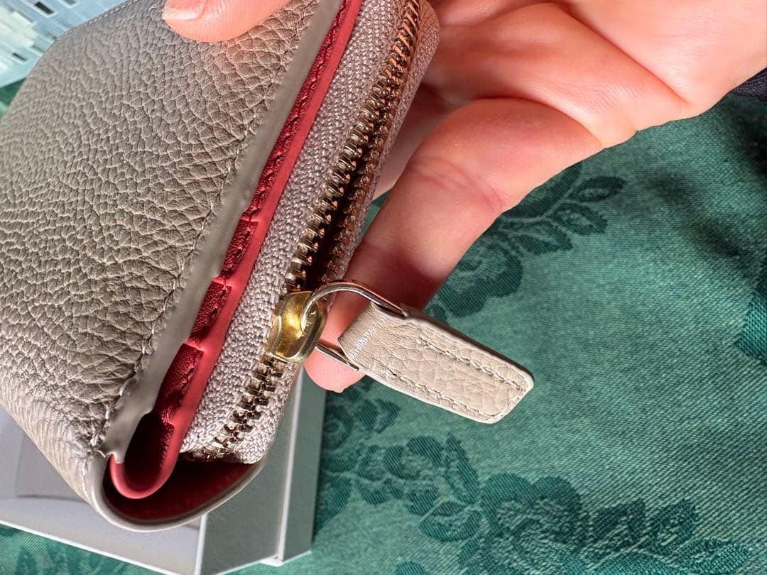 ほぼ新品　アニエスの財布(ベージュ*オレンジピンク) 0652-VCR1