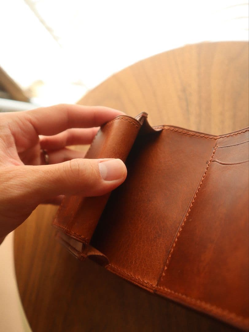 【イタリアンレザー】オコシ金具の三つ折り財布　フルハンドメイド