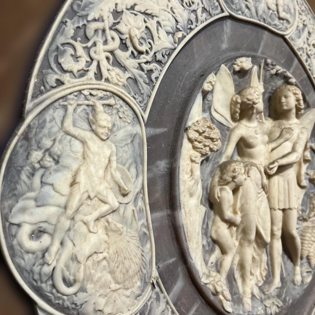 お宝 希少インコレイストーン彫刻 円形プレート アンティーク値下げ